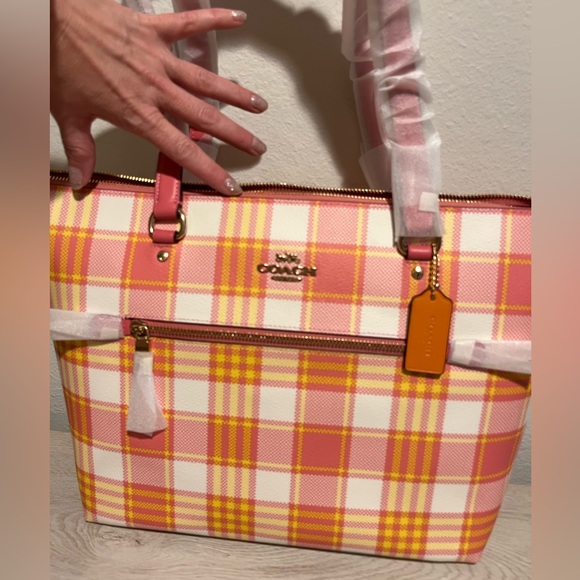 New (used once) 3 piece Pink Taffy Plaid matching Coach set! - Picture 2 of 9